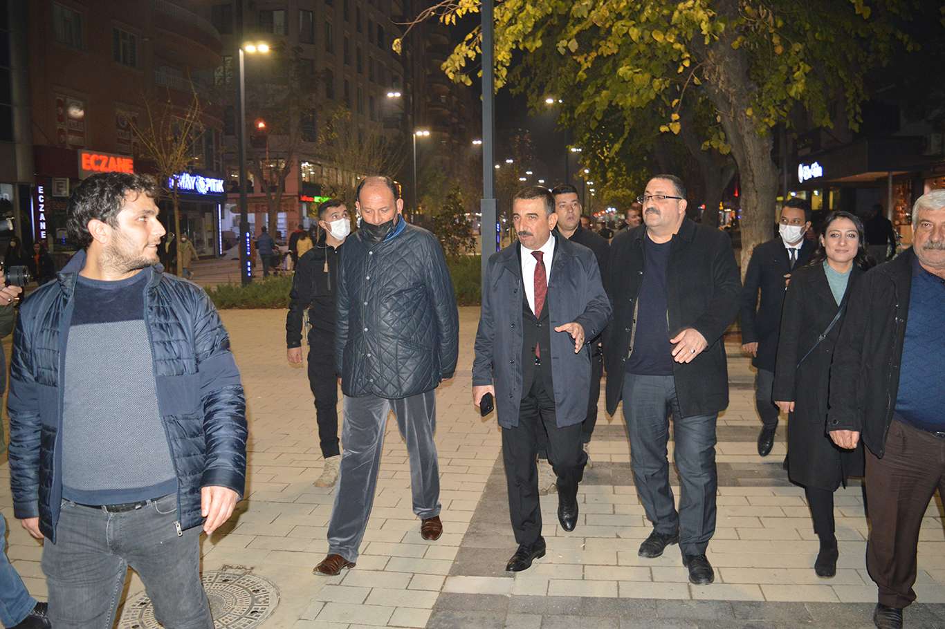 Siirt'te Güres Caddesi çevre düzenleme projesi tamamlandı